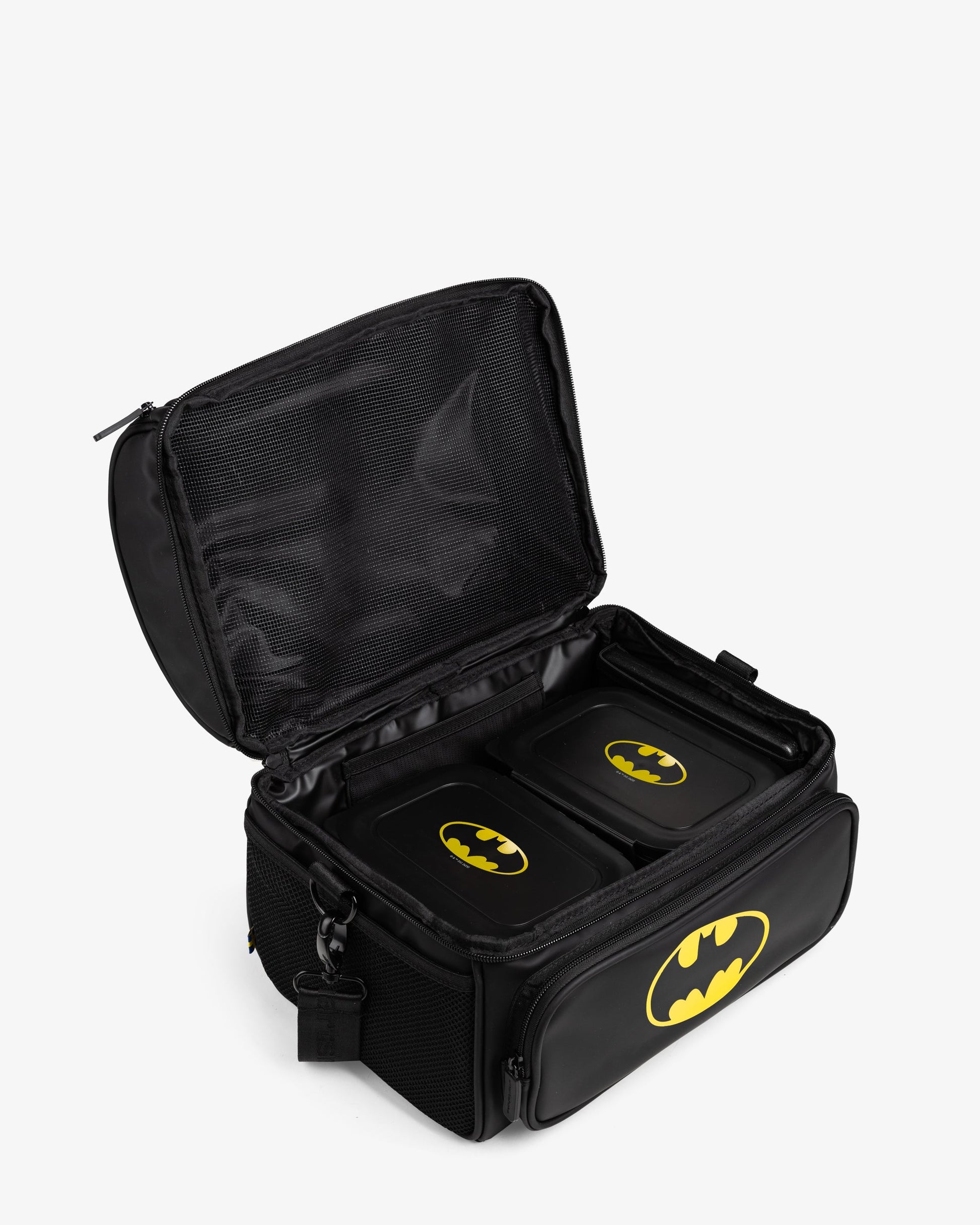 meal-prep-bag-batman-with-4-food-containers-and-2-ice-packs-b1 Smartshake_Meal_Prep_Bag_Batman_open.jpg