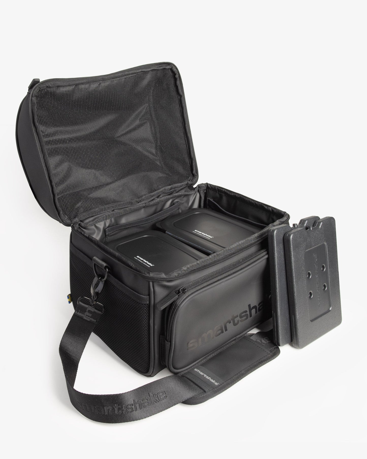 meal-prep-bag-black-with-4-food-containers-and-2-ice-packs-z0 Smartshake_Meal_Prep_Bag_Black_open.jpg