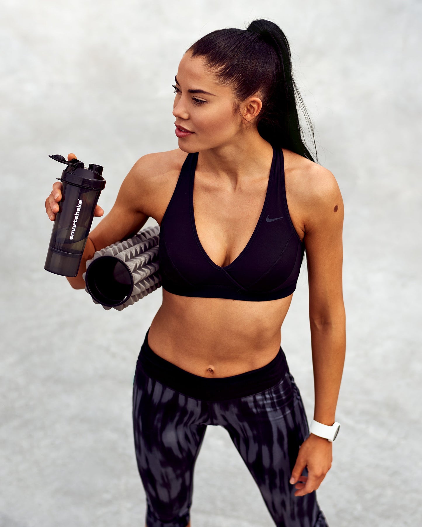 slim-black-a8 Smartshake_Slim_black_lifestyle.jpg